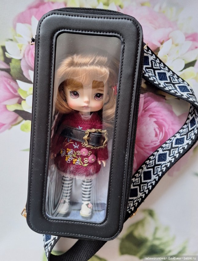 Переноска для кукол — Одежда