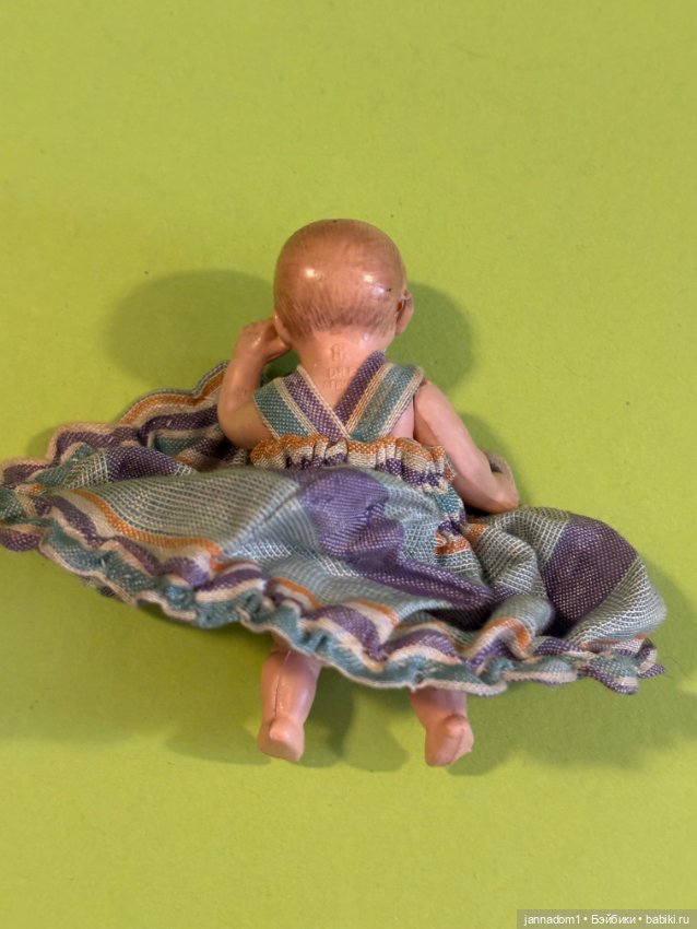 Целлулоидный пупсик Cellba с рельефными волосами, высота 9 см (фото 6)