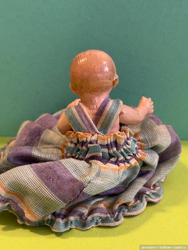 Целлулоидный пупсик Cellba с рельефными волосами, высота 9 см (фото 4)