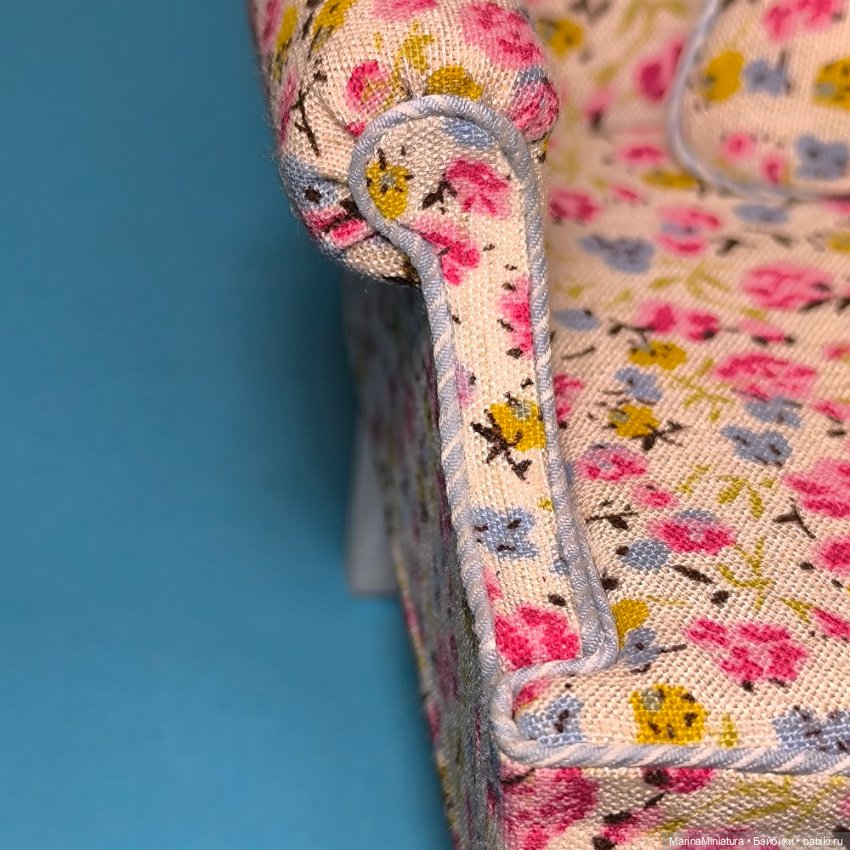 Кукольное кресло масштаб 1:6 (фото 5)