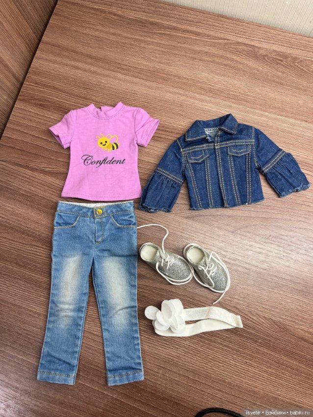 Аутфит Кайлы Руби Ред — Одежда для кукол