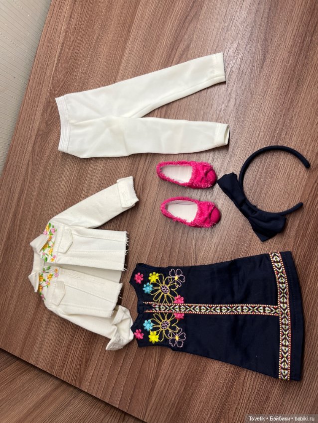 Аутфит от Кайлы из добавочной коллекции 2021 (фото 2)