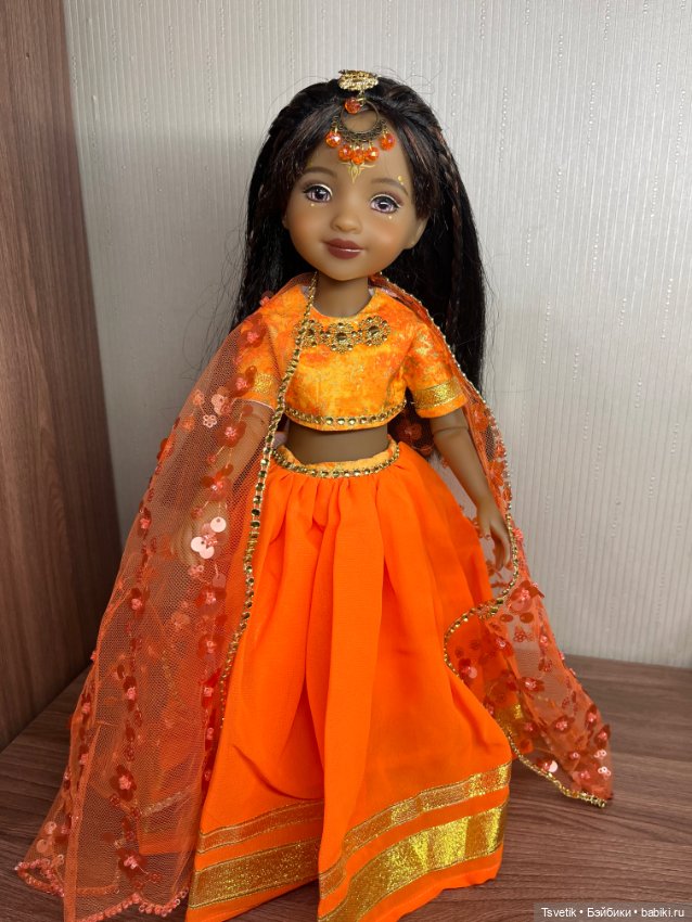 Аутфит восточной/индийской для куклы Руби Ред (фото 3)