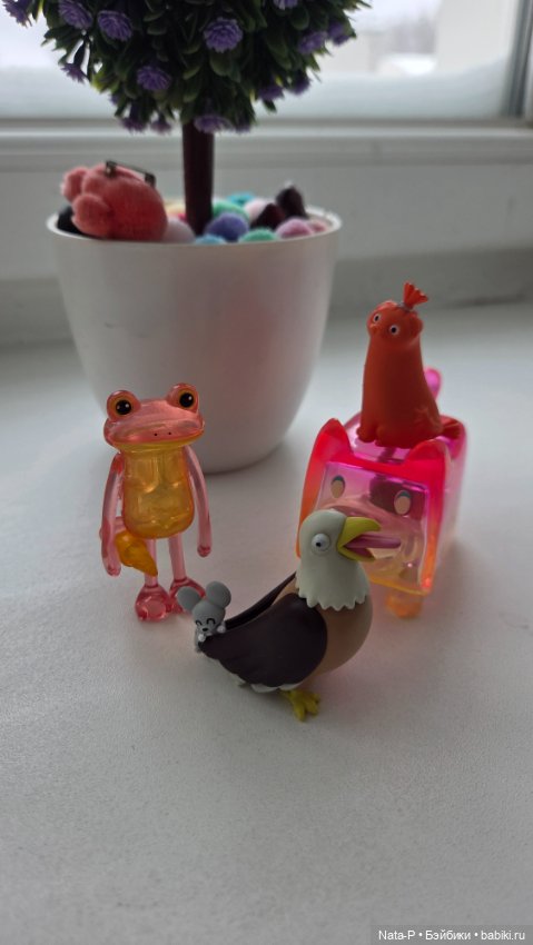 Разные фигурки одним лотом