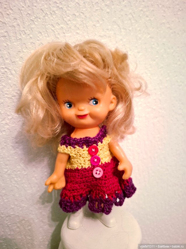 Копытка длиноволосая блондинка в родном (фото 5)