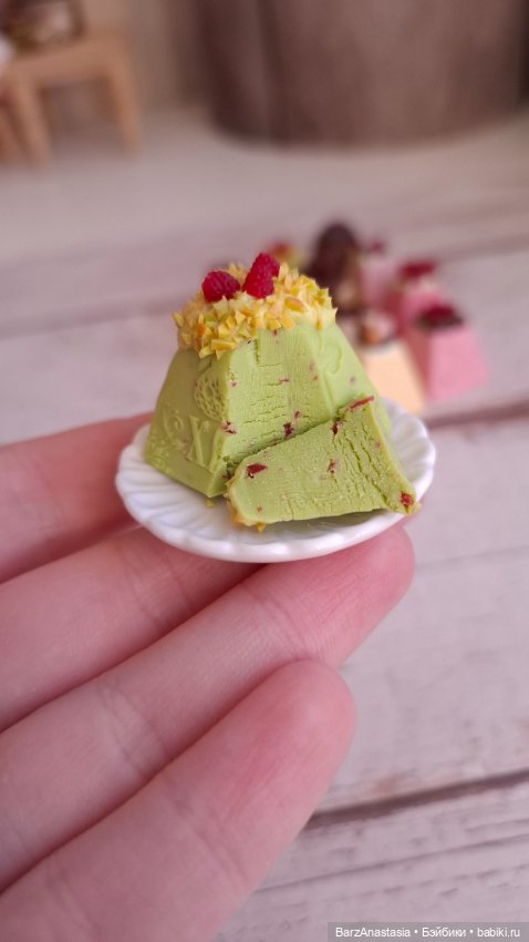 Творожные пасхи из полимерной глины (фото 5)