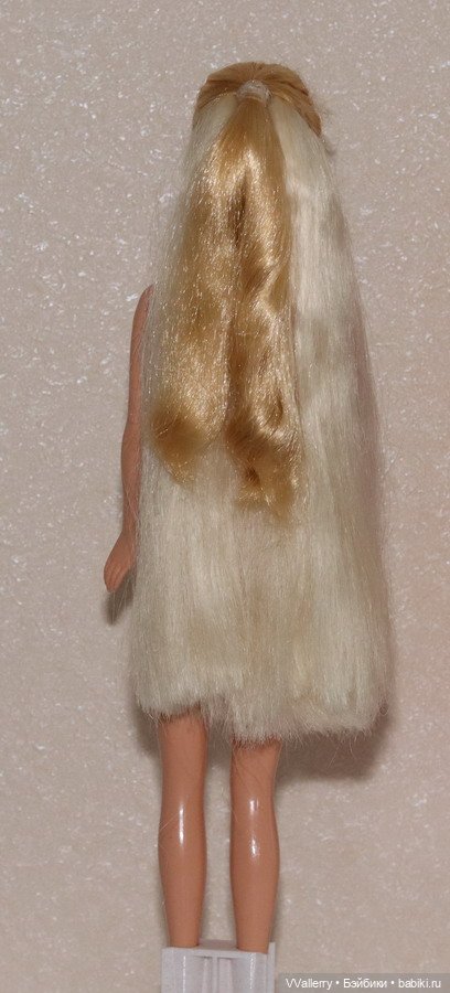 Lights & Lace Barbie 1990 (фото 4)