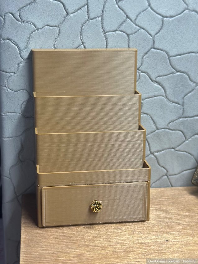 Настольный стеллаж для бутылочек 1:6 (фото 3)