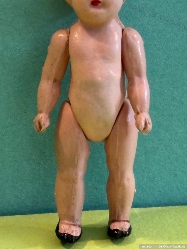 Редкая целлулоидная куколка Minerva 5 см, родной аутфит (фото 8)