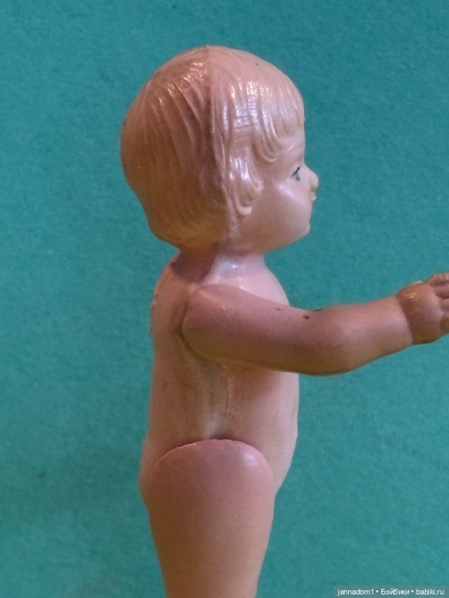 Целлулоидная куколка Minerva в красном платье, высота 9 см (фото 3)