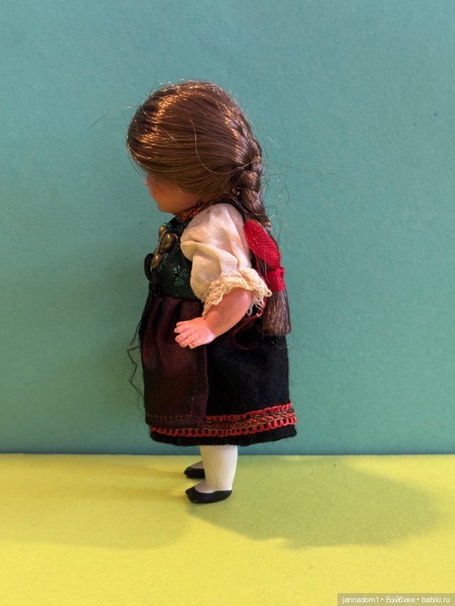 Целлулоидная куколка Schildkrot с косичками, высота 13 см (фото 4)