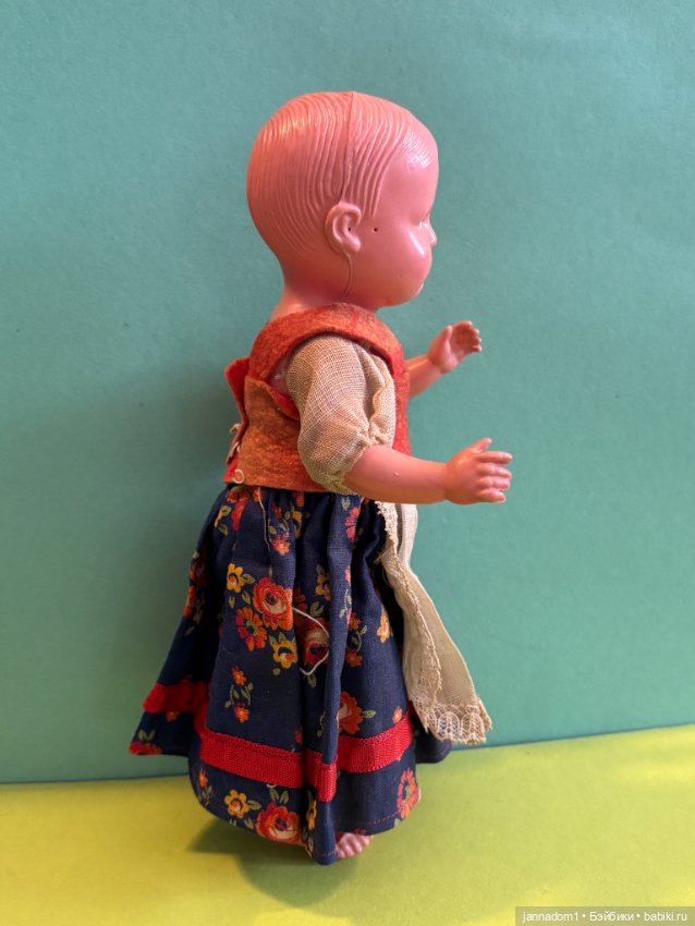 Целлулоидная японская куколка Royal с рельефными волосами, высота 20 см (фото 7)