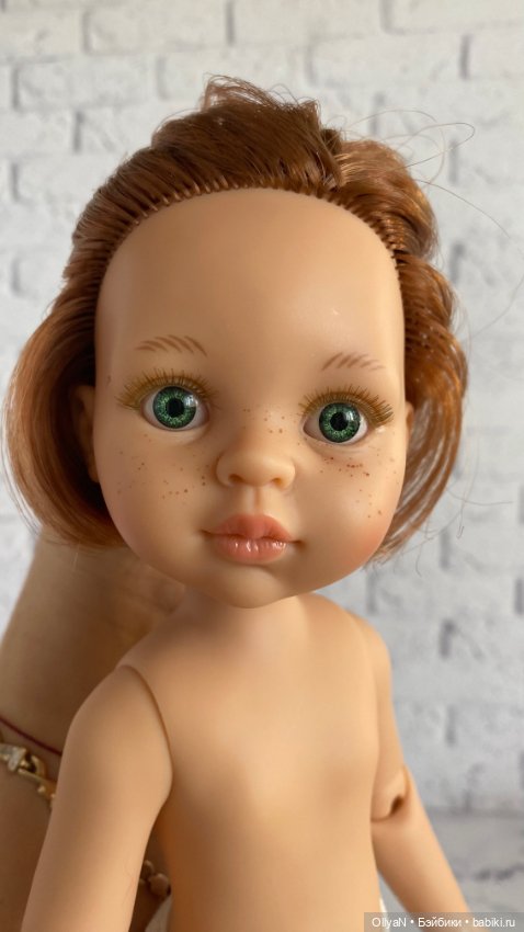 Кристи каре на шарнирном теле в авторском аутфите (фото 4)