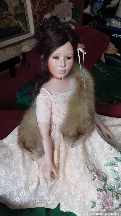 Девушка с задумчивым взглядом (фото 6)