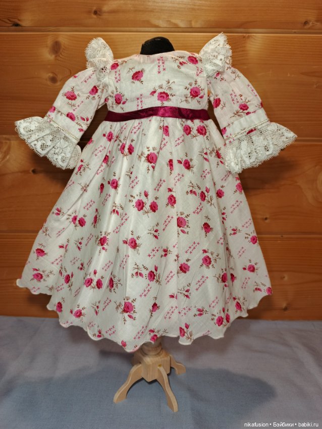 Платье на антикварную или винтажную куклу 45 см