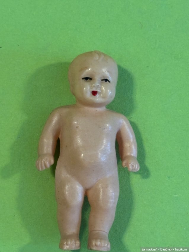 Целлулоидный маленький пупсик Minerva, высота 5 см (фото 5)