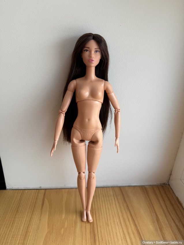 Barbie looks Симона — Игровые куклы