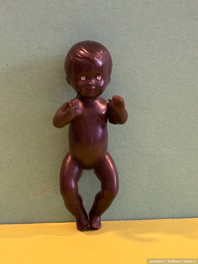 Немецкий пупсик негрик ES Emil Schwenk, высота 8 см (фото 5)