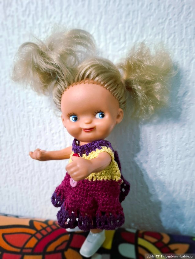 Копытка длиноволосая блондинка в родном (фото 7)