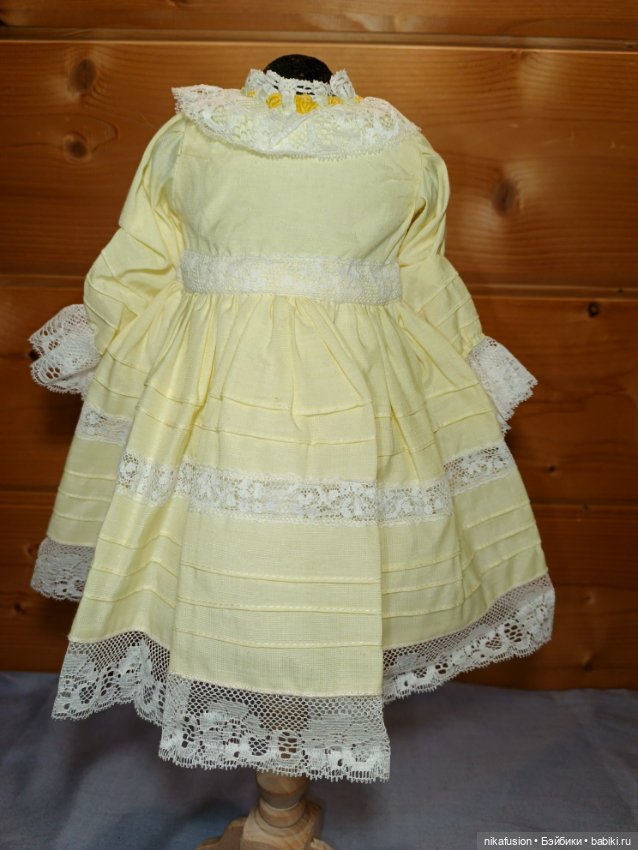 Платье на антикварную или винтажную куклу рост 45 см