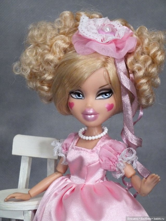 Платье и шляпка для кукол Братц (Bratz) (фото 5)