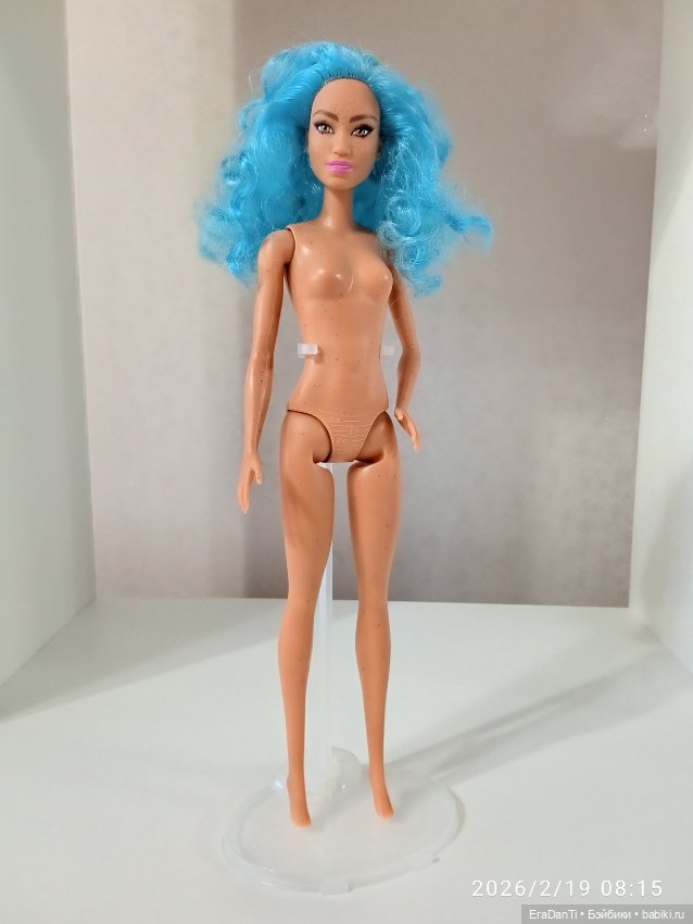 Гибрид из головы Barbie Extra #4 Zippered Bomber Jacket Doll на теле Fashionistas #108 (фото 4)