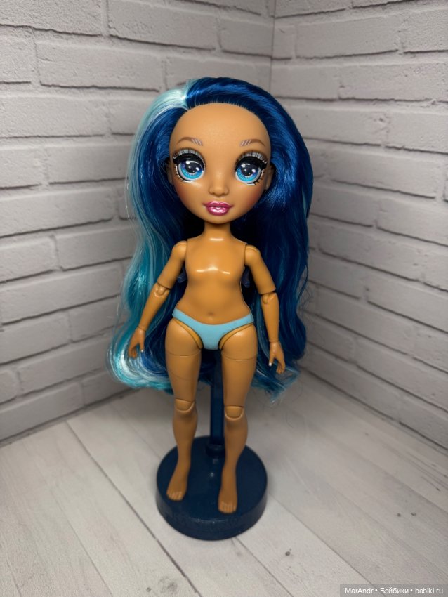 Кукла Rainbow High Скайлер