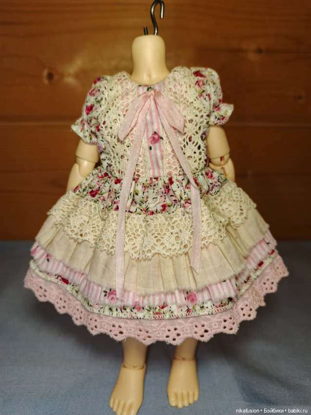 Нарядное платье на куклу БЖД 1/6 (фото 2)