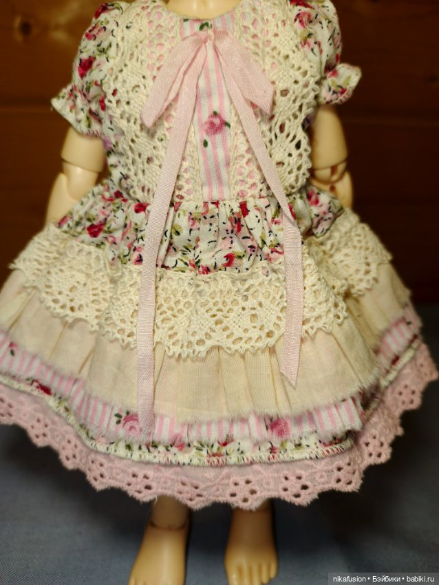 Нарядное платье на куклу БЖД 1/6 (фото 3)