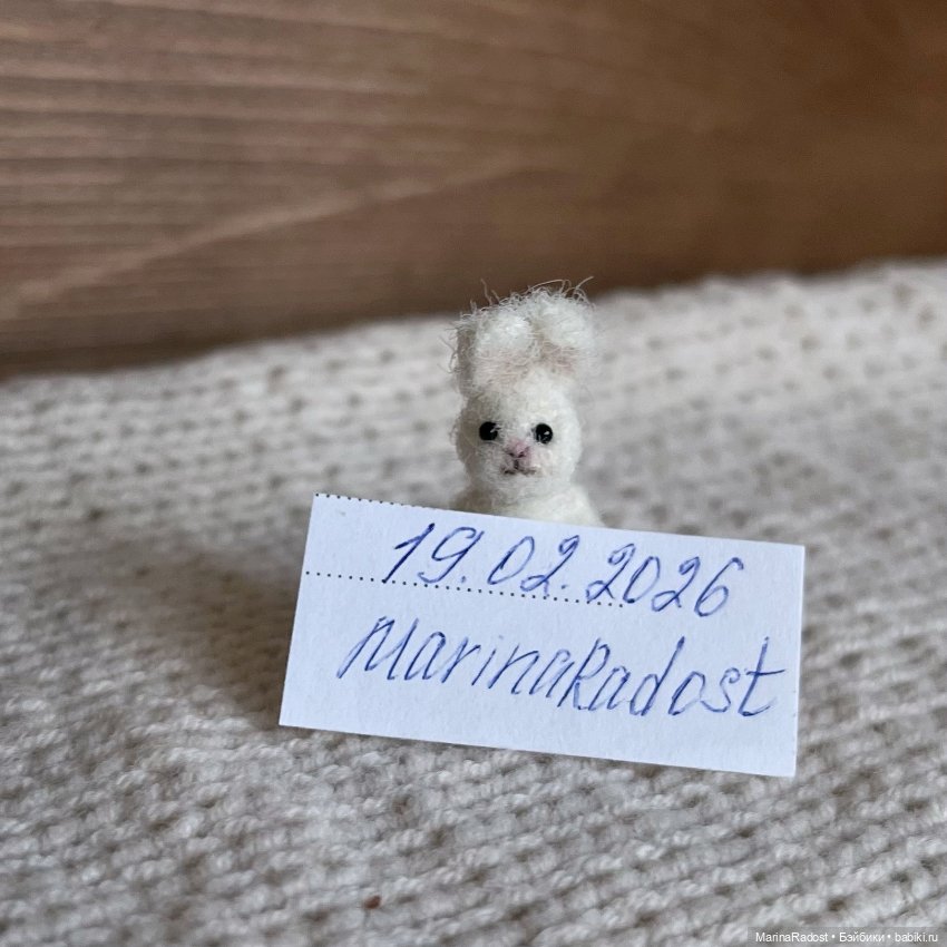 Микро зайчик. Игрушка для куклы (фото 7)