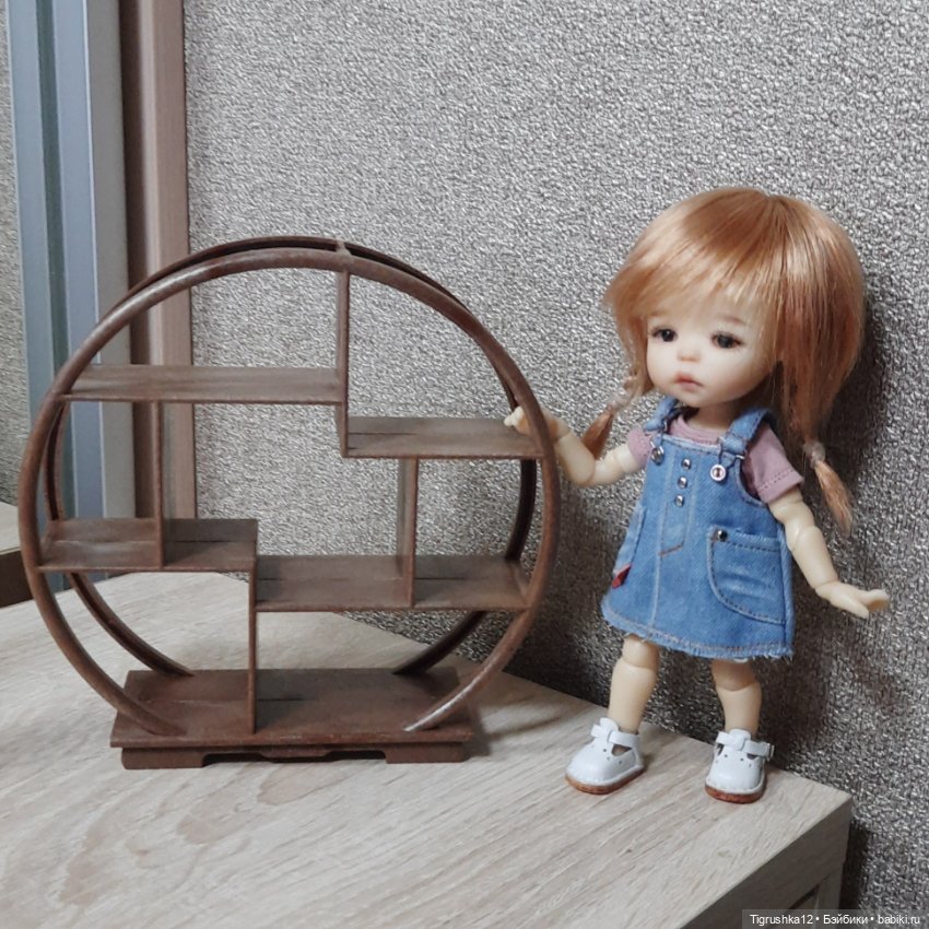 Полочка в кукольный домик (фото 3)