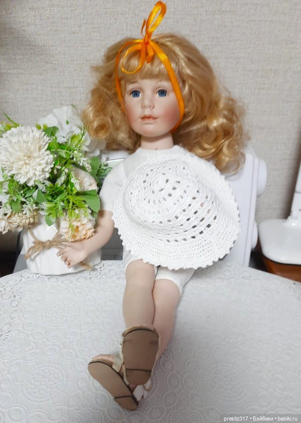 Красивая ,немецкая, фарфоровая кукла 90-х годов ,неизвестного мастера