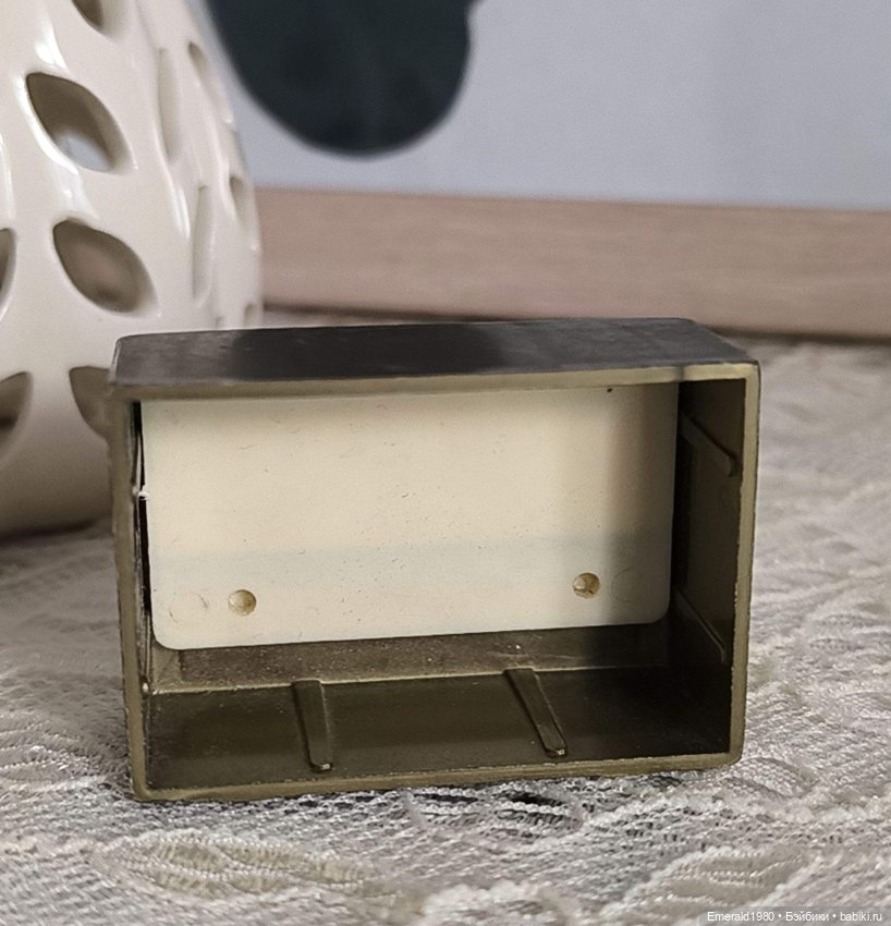 Радиоприемник для кукольного дома (фото 3)