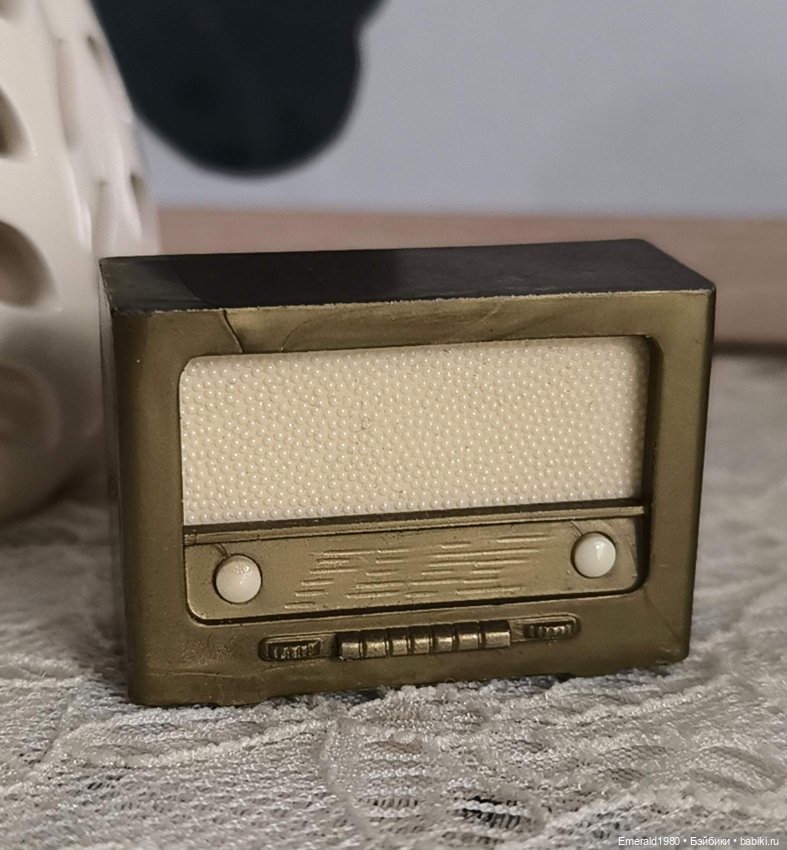 Радиоприемник для кукольного дома