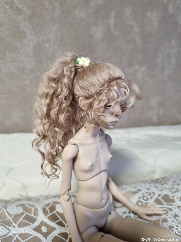 Парик на куклу Птичка Лора натуральный