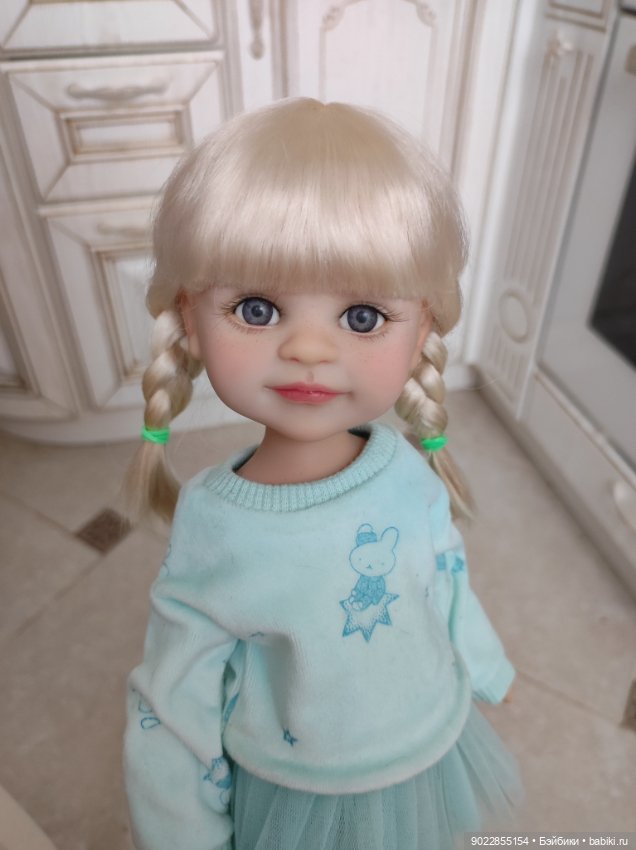 Продам очень красивый паричок из локонов козочки размер 8-9 (фото 3)