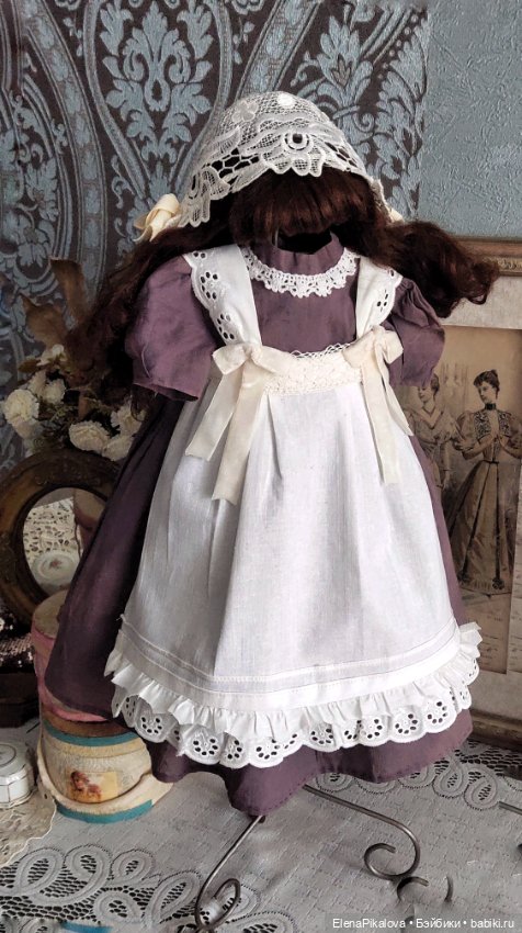 Платье для антикварной куклы