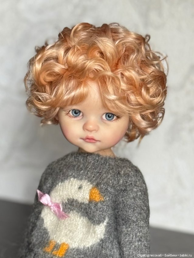 Парик для Паолы и подобных по обхвату головы кукол
