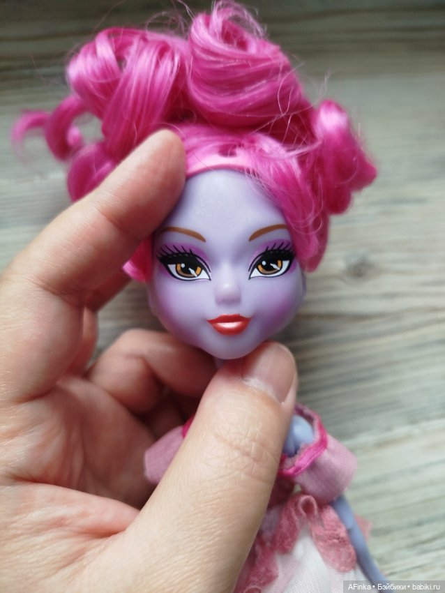 Продам кукол Эвер Афтер Хай и Мистикс Рококо зомби (фото 8)
