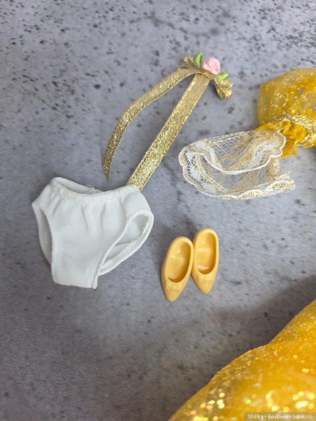 Полный аутфит барби Белль Красавица и Чудовище (фото 7)