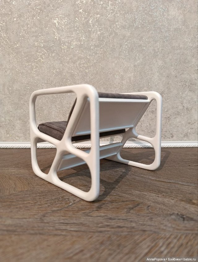 Кресло современное для 1/6, 1/4 (фото 2)