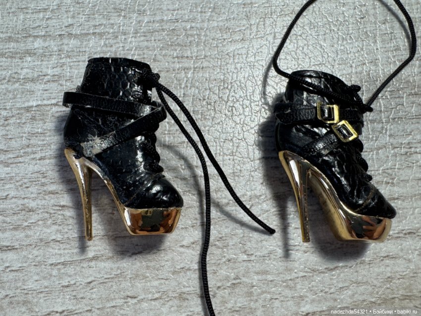 Украшения и обувь Voltage Erin S. Dressed Doll Integrity Toys (фото 3)