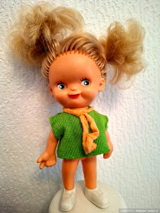 Копытка длиноволосая блондинка в родном (фото 8)