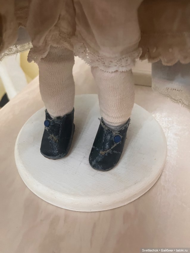 Simon Halbig 1249 , Santa