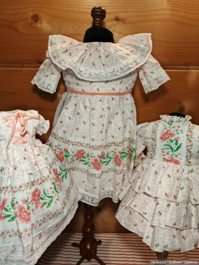 Платья на кукол сестричек (фото 7)