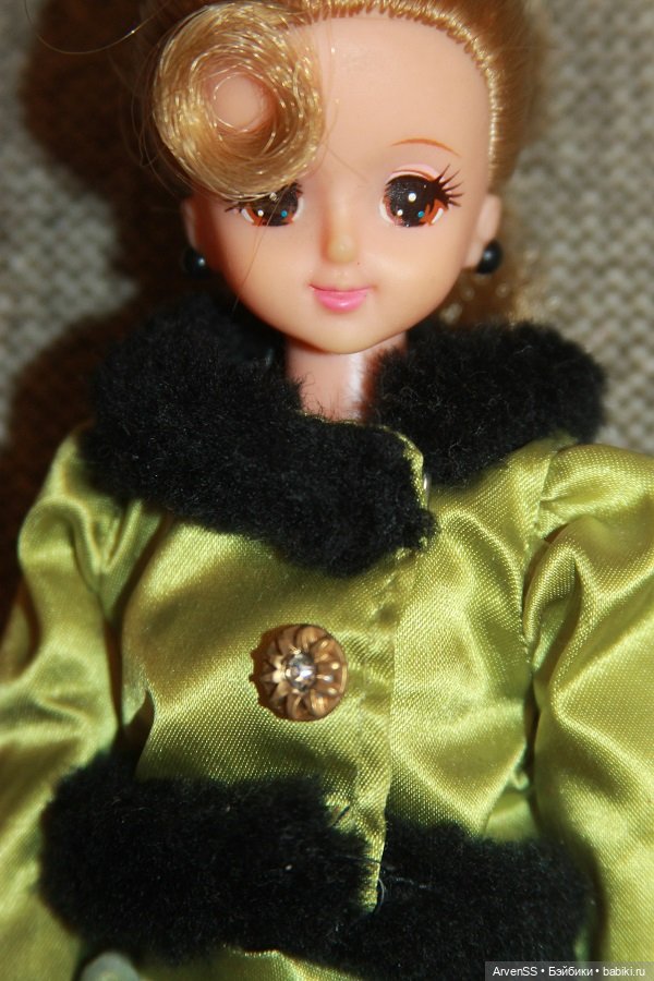 Винтажная Дженни с интересной прической (фото 5)