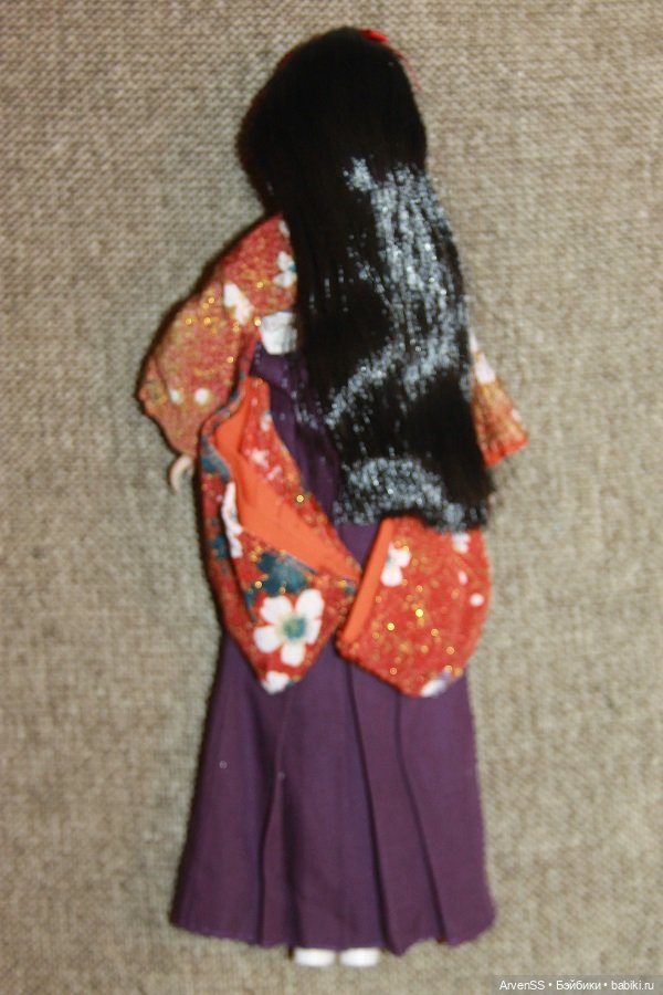 Винтажная мисс Дженни в японском выпускном костюме (фото 4)