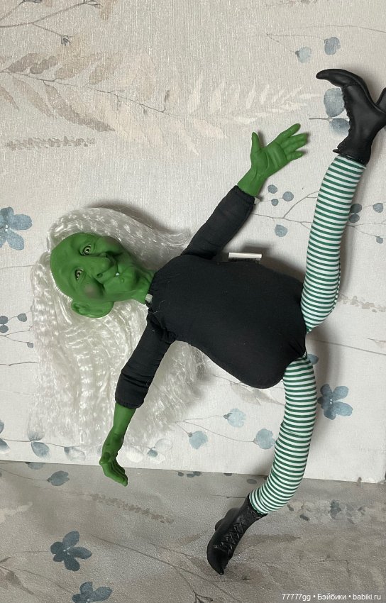 Очаровательная ведьма — Игровые куклы (фото 4)