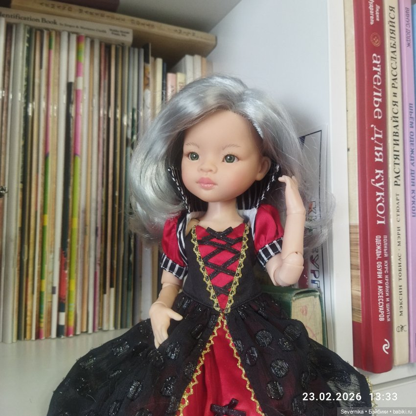 Лиу с мятными волосами, очень красивая (фото 5)