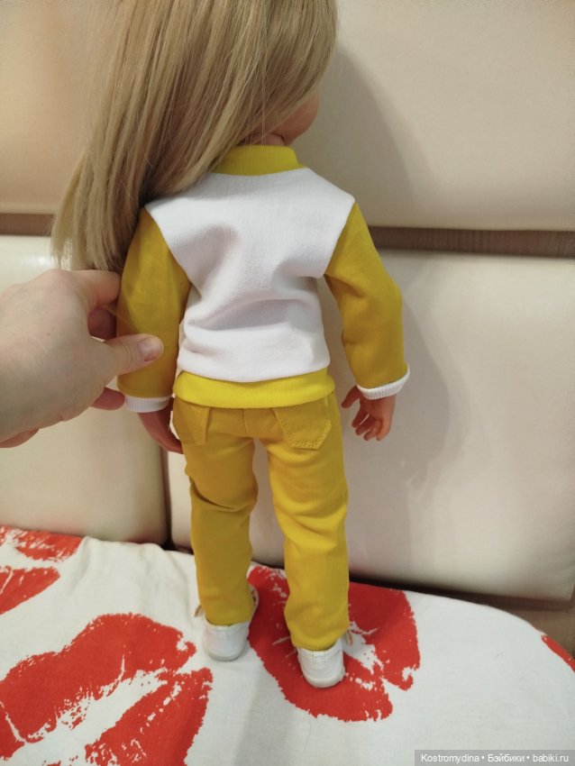 Куртка и джинсы для кукол готц (фото 6)